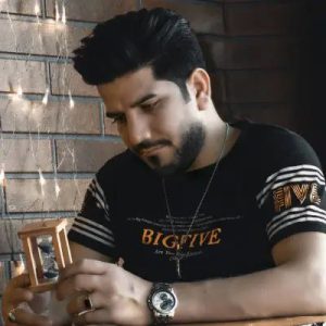دانلود آهنگ رژ قرمز زدی سرخ اناری از مرتضی خسروی